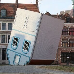 Nordfrankreich Reise, Lille, Haus auf dem Kopf
