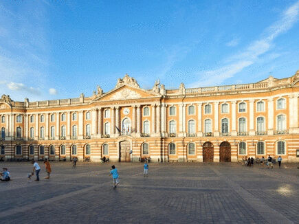 Le Capitole in Toulouse Le Capitole in Toulouse