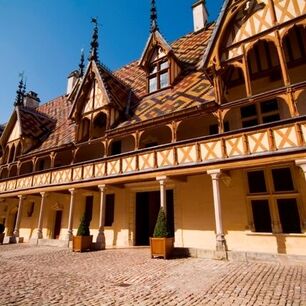 Hôtel-Dieu, Burgund, Hl. Bernhard,